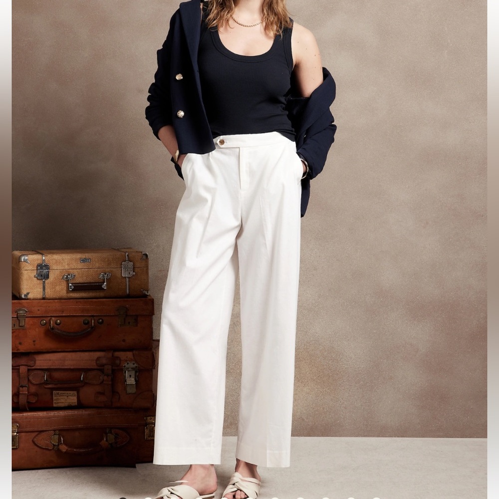 Banana Republic Scoop Neck Tank Top